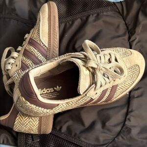 Adidas Men's Beige and Brown Patterned Sneakers